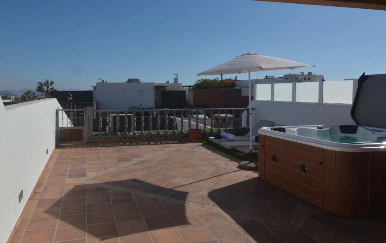 Far-Island Villa Playa Blanca  Extérieur photo